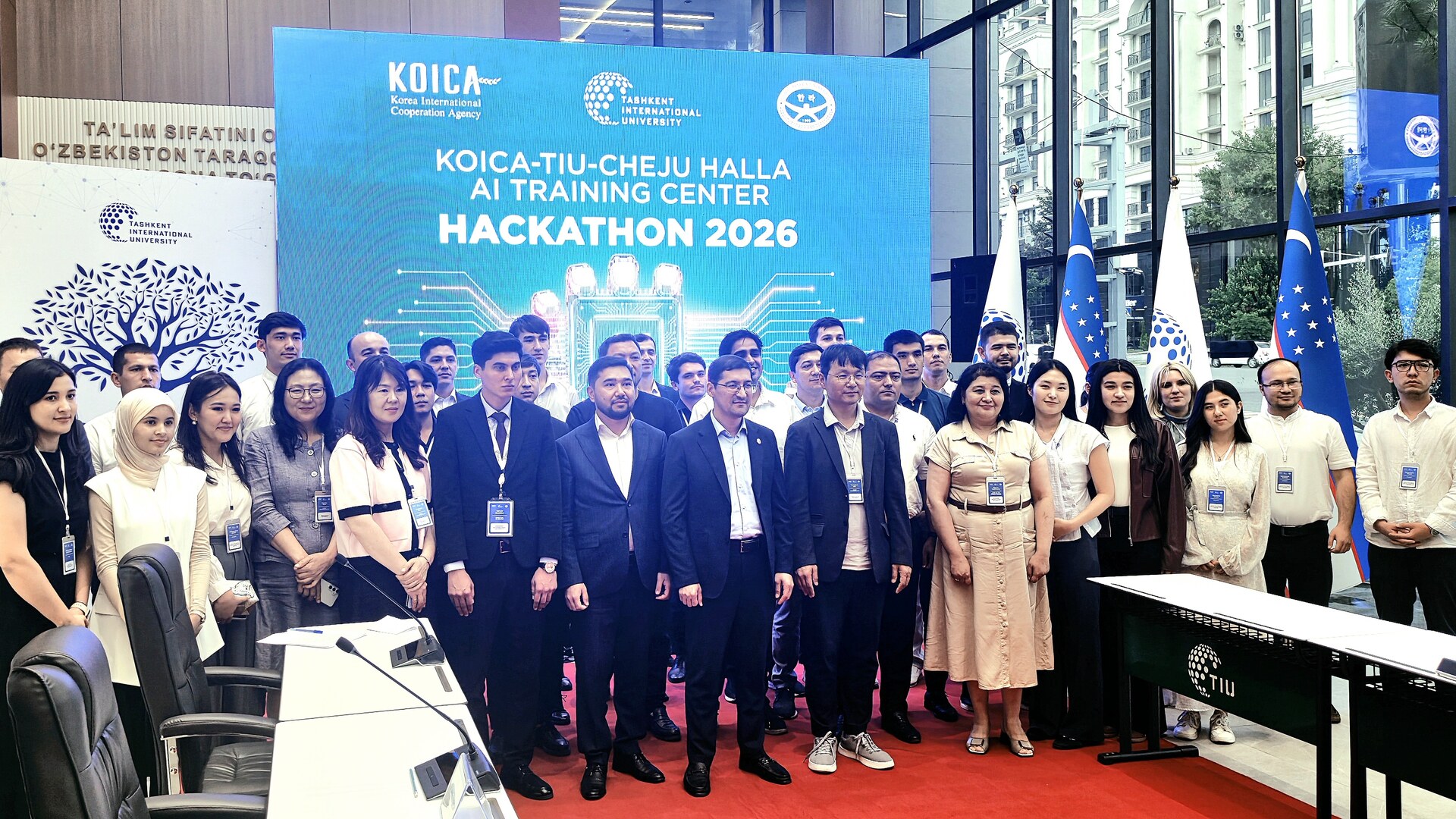 우즈베키스탄 AI 교육센터, 수료식과 'AI for Uzbekistan' 해커톤 개최
