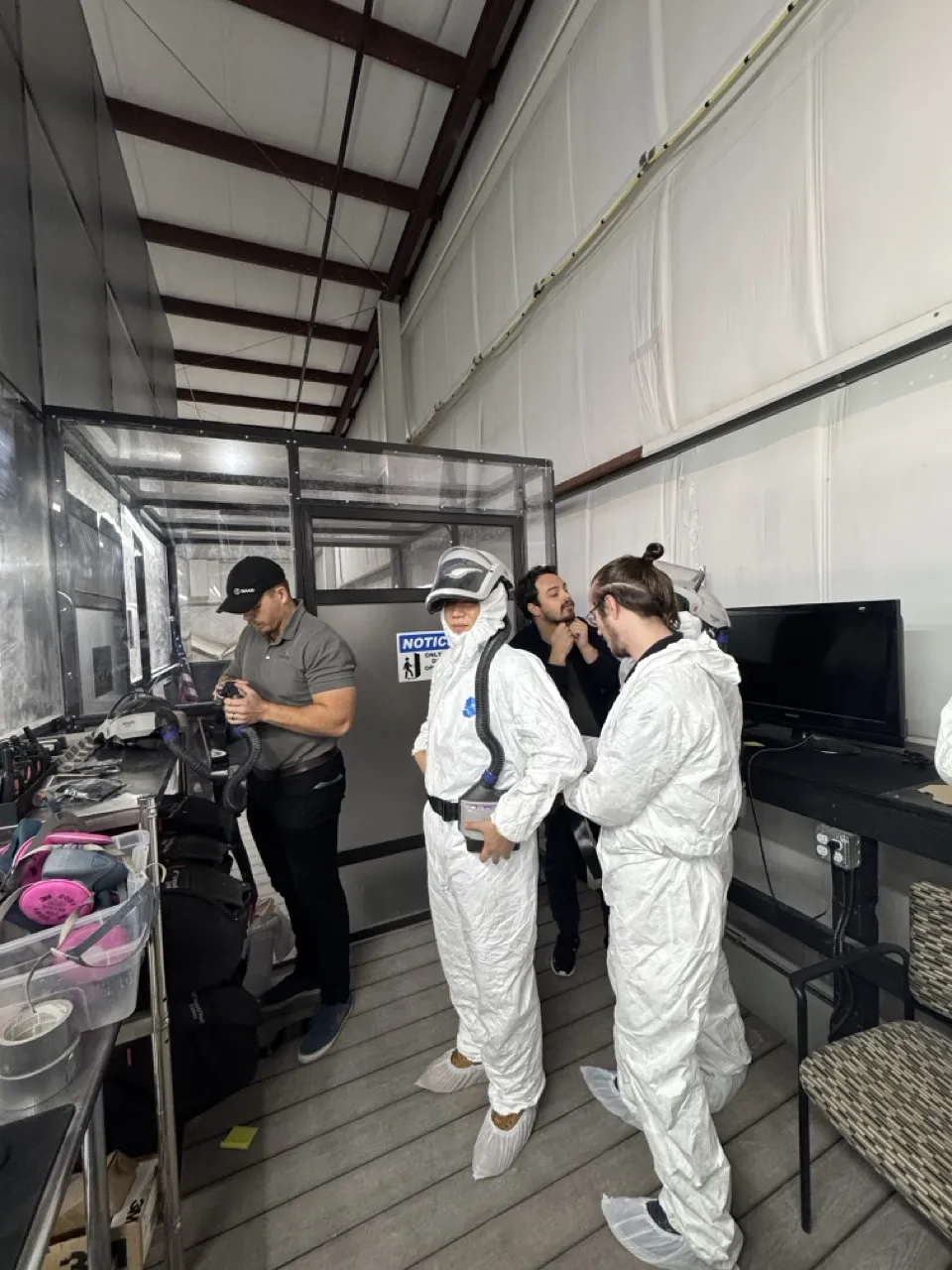 Exolith Lab 연구 시설 내부